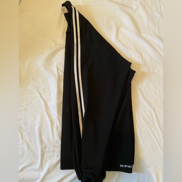 Oversized Men’s Crewneck - Picture 9 of 10